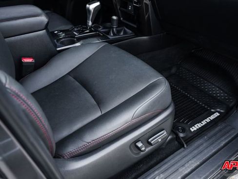 Used 2019 Toyota 4Runner TRD Off-Road Premium image 88