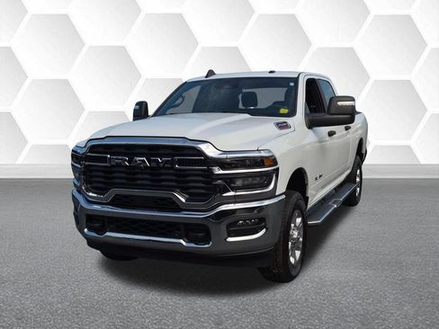 Used 2026 RAM 2500 Big Horn AWD/4WD image 7