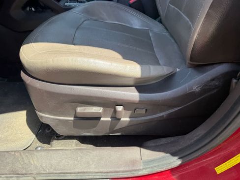 Used 2012 Hyundai Tucson Limited w/ Premium Pkg FWD image 18