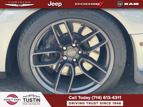 Used 2019 Dodge Challenger SRT Hellcat Redeye RWD image 10