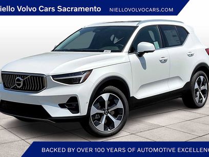 New 2025 Volvo XC40 B5 Plus w/ Protection Package Premier