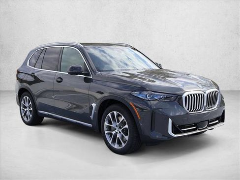 Used 2026 BMW X5 xDrive50e AWD/4WD image 6