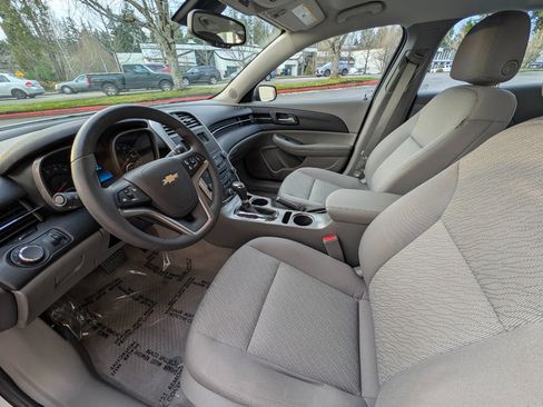 Used 2014 Chevrolet Malibu LS image 7