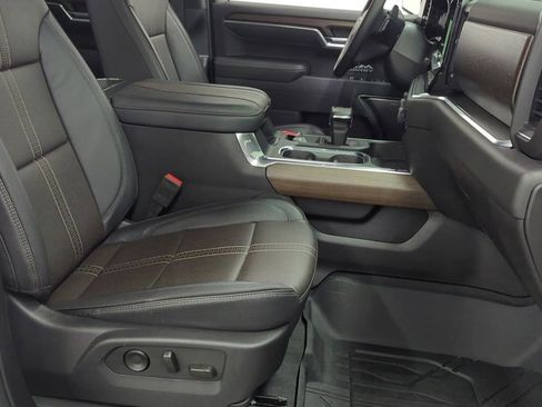 Used 2025 Chevrolet Silverado 1500 High Country w/ High Country Premium Package AWD/4WD image 30