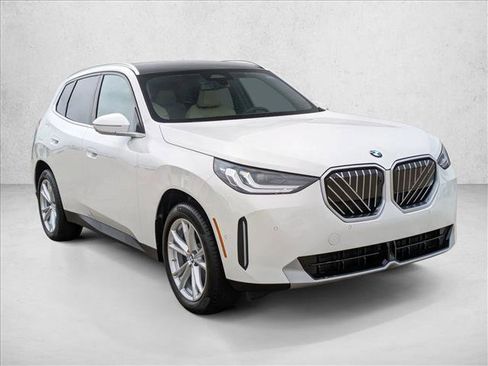 Used 2025 BMW X3 xDrive30i w/ Premium Package image 7