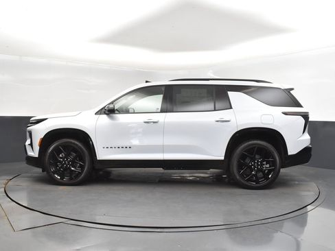 New 2026 Chevrolet Traverse RS w/ LPO, Floor Liner Package image 4
