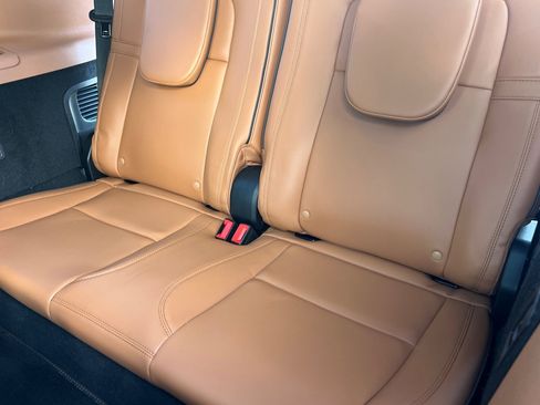 Certified 2023 Lincoln Aviator Black Label Grand Touring w/ Class IV Trailer Tow Package image 15