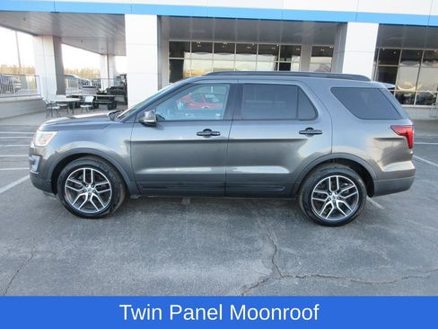 Used 2017 Ford Explorer Sport w/ Equipment Group 401A image 2