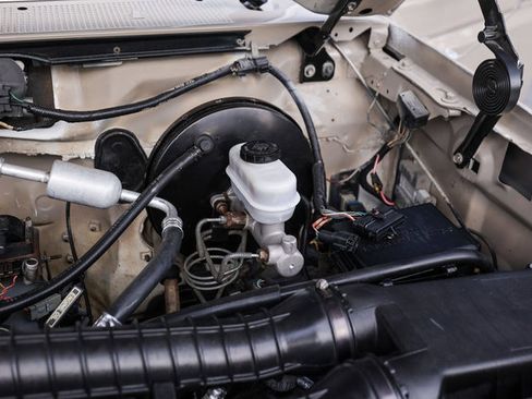Used 1993 Ford F150 XL AWD/4WD image 27