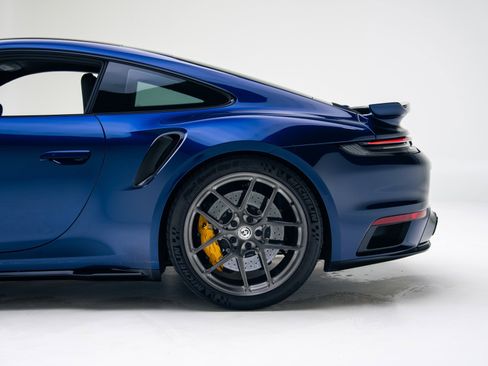 Used 2022 Porsche 911 Turbo S image 15