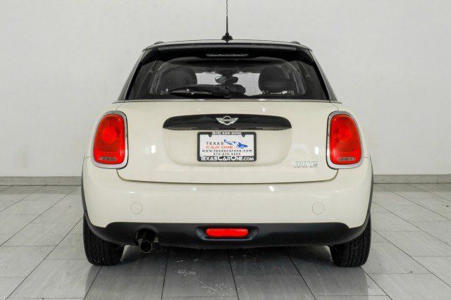 Used 2016 MINI Cooper 4-Door Hardtop FWD image 7