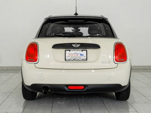Used 2016 MINI Cooper 4-Door Hardtop FWD image 7