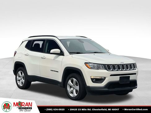 Used 2018 Jeep Compass Latitude w/ Popular Equipment Group AWD/4WD image 7