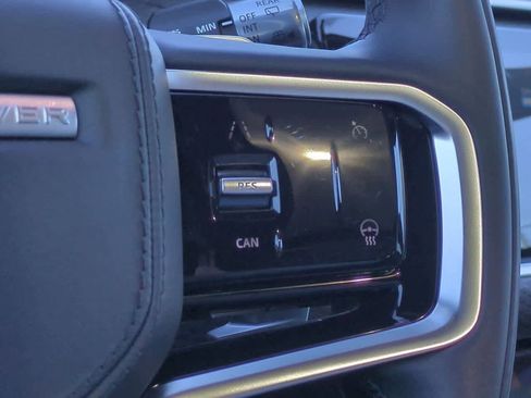 Used 2022 Land Rover Range Rover Velar R-Dynamic S image 24