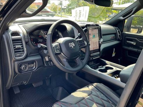 New 2025 RAM 2500 Laramie w/ Night Edition AWD/4WD image 8