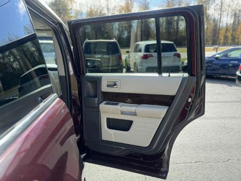 Used 2011 Ford Flex SEL w/ Rapid Spec Order Code image 16