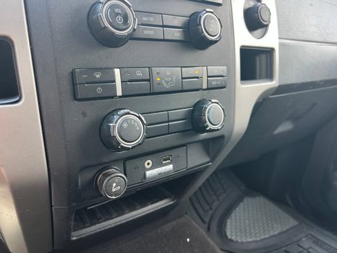 Used 2011 Ford F150 XLT w/ XLT Chrome Pkg RWD image 13