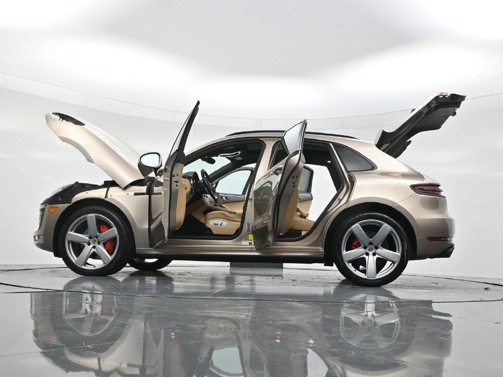 Used 2017 Porsche Macan GTS AWD/4WD image 59