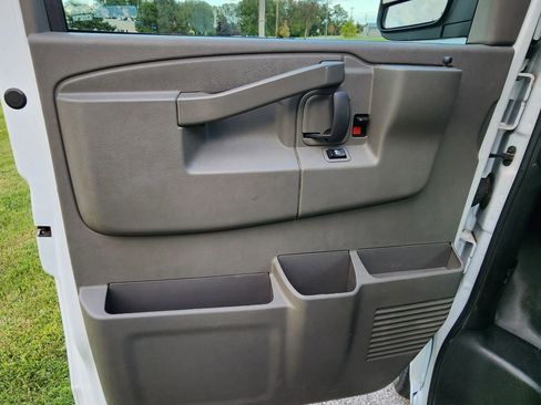 Used 2023 GMC Savana 2500 w/ Driver Convenience Package image 26