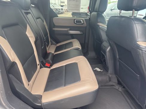 Used 2023 Ford Bronco Wildtrak AWD/4WD image 42