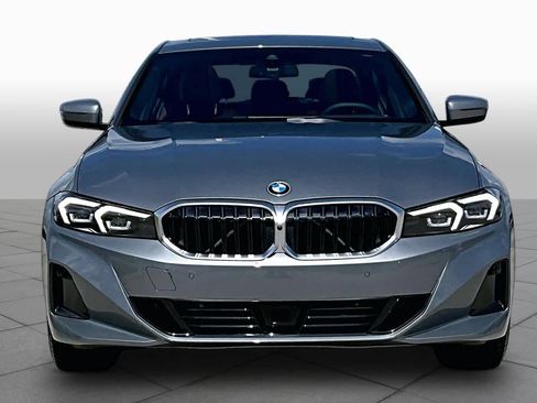 Used 2025 BMW 330i Sedan RWD image 3