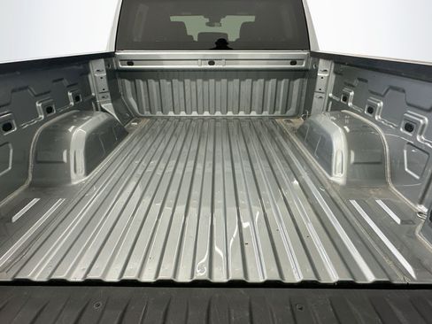 Used 2024 Chevrolet Silverado 1500 LT AWD/4WD image 29