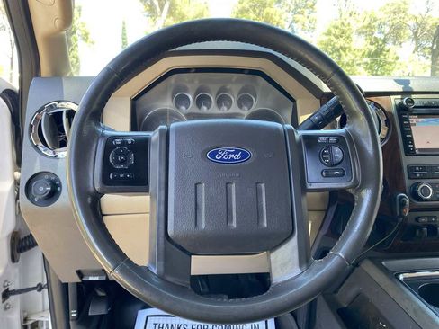 Used 2011 Ford F250 Lariat w/ Lariat Interior Pkg image 21