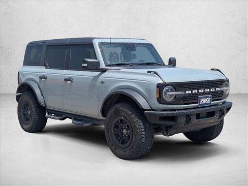 Certified 2024 Ford Bronco Wildtrak AWD/4WD image 3
