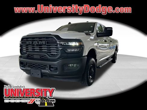 Used 2025 RAM 2500 Tradesman AWD/4WD image 1