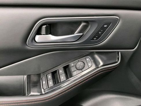 New 2026 Nissan Rogue SV AWD/4WD image 30