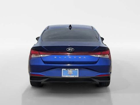 Certified 2023 Hyundai Elantra SEL image 4