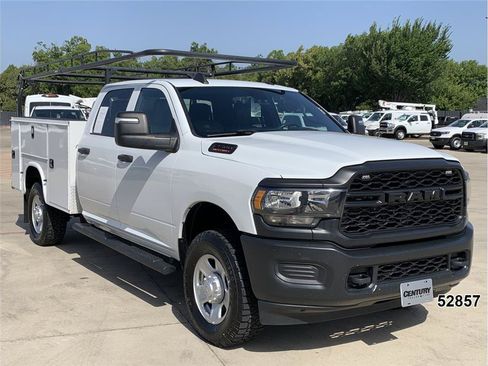 Used 2023 RAM 2500 Tradesman AWD/4WD image 3