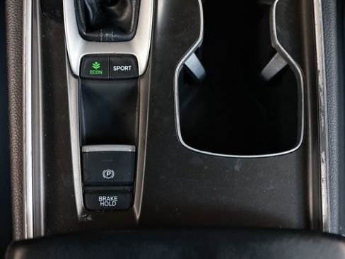 Used 2018 Honda Accord Sport image 42