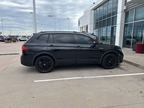 Used 2022 Volkswagen Tiguan SE R-Line image 7