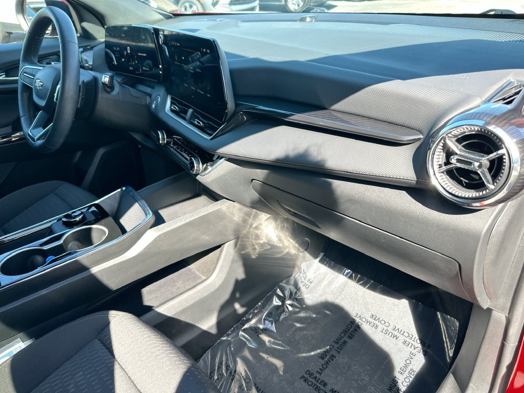 Certified 2026 Chevrolet Equinox LT w/ Safety and Technology Package FWD image 27