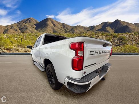 Used 2021 Chevrolet Silverado 1500 RST AWD/4WD image 3