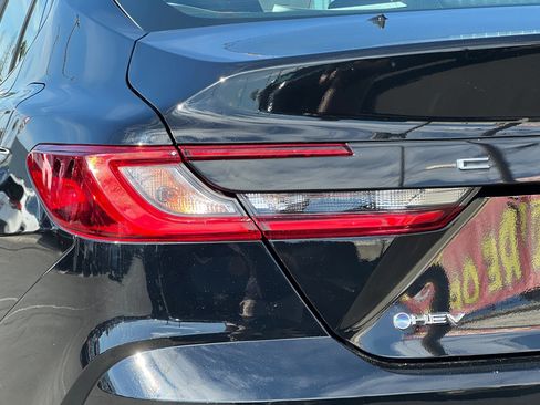 Used 2025 Toyota Camry LE image 26