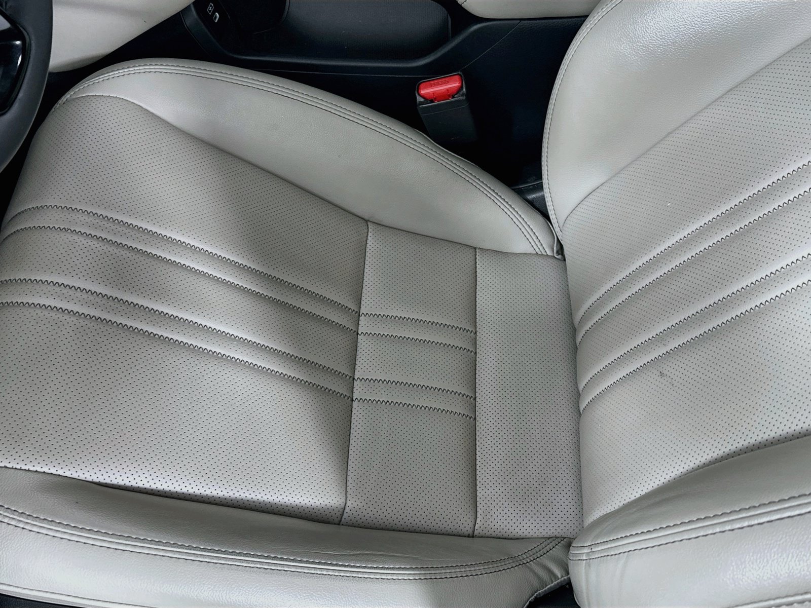 Used 2024 Honda HR-V EX-L image 18
