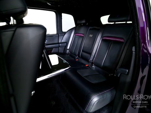 Used 2020 Rolls-Royce Cullinan Black Badge AWD/4WD image 19
