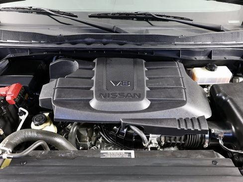 Used 2022 Nissan Titan PRO-4X w/ Pro-4x Convenience Package image 36