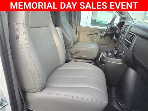New 2025 Chevrolet Express 2500 w/ Driver Convenience Package RWD image 31