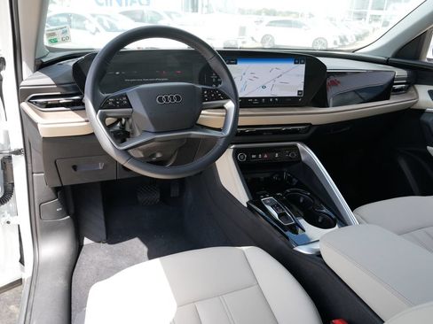 Used 2025 Audi Q5 Premium Plus w/ Premium Plus AWD/4WD image 25