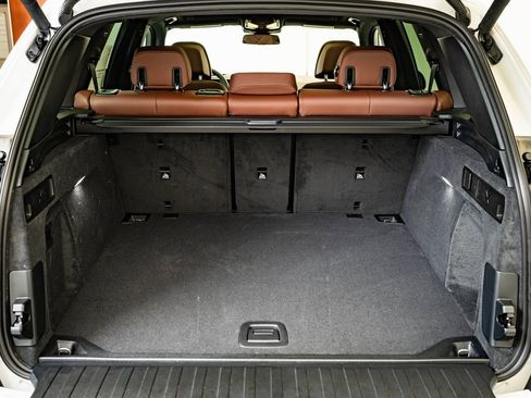 New 2026 BMW X5 M60i image 17