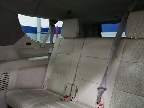 New 2024 Cadillac Escalade ESV Sport Platinum w/ LPO, ONYX Package image 25