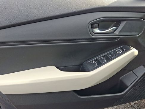 Used 2025 Honda Accord SE image 12