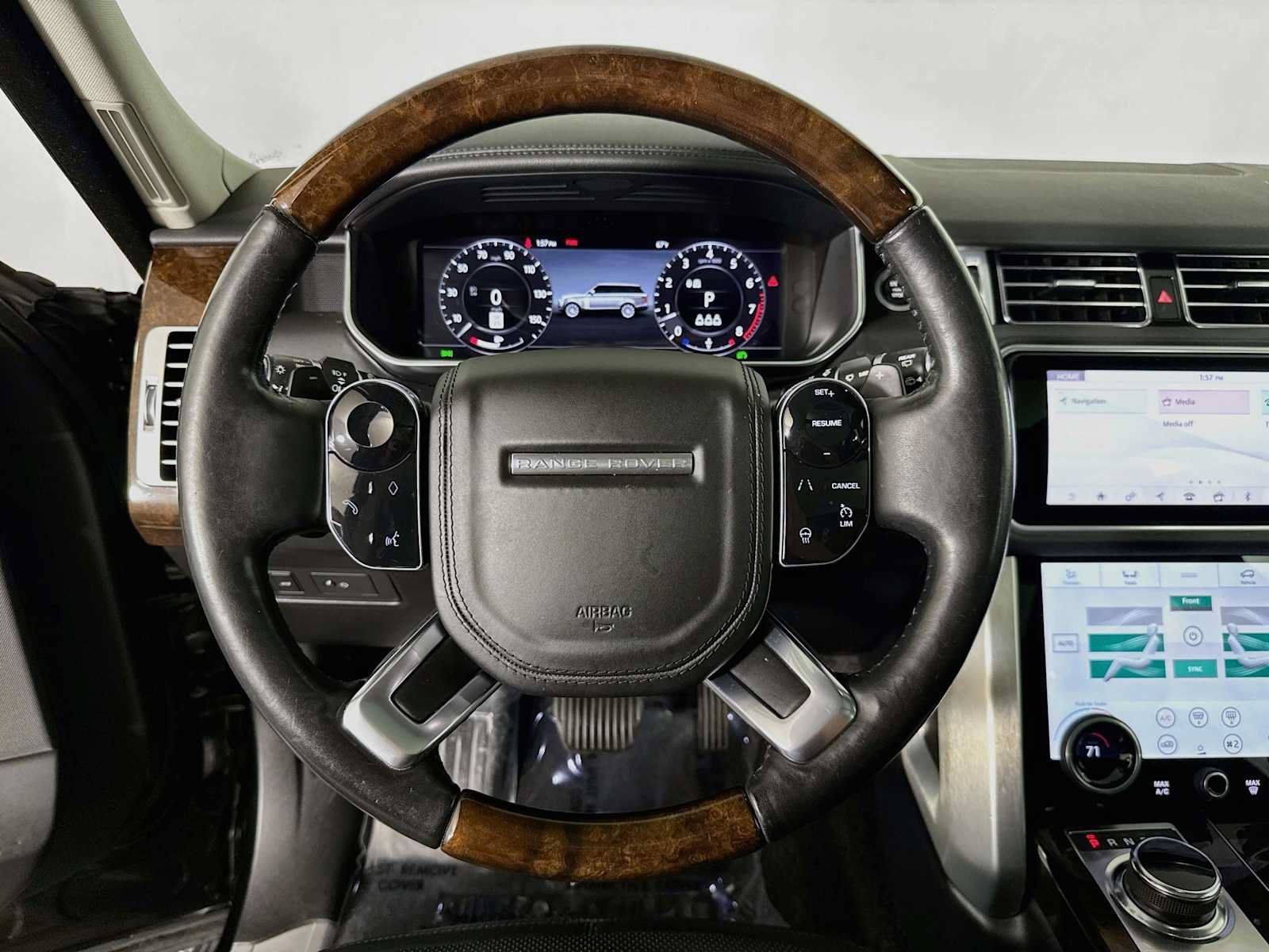 Used 2020 Land Rover Range Rover HSE AWD/4WD image 11