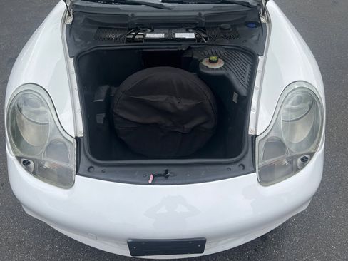 Used 2004 Porsche Boxster S image 10