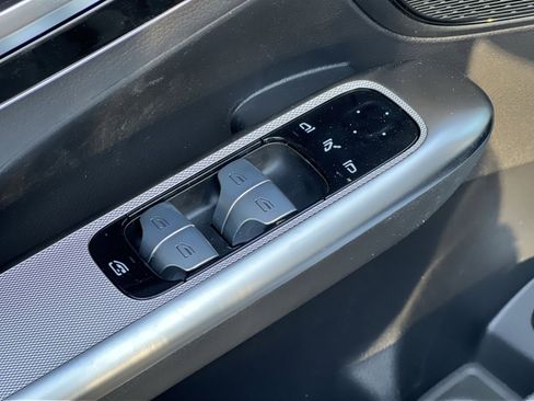 New 2026 Mercedes-Benz GLC 300 4MATIC image 13