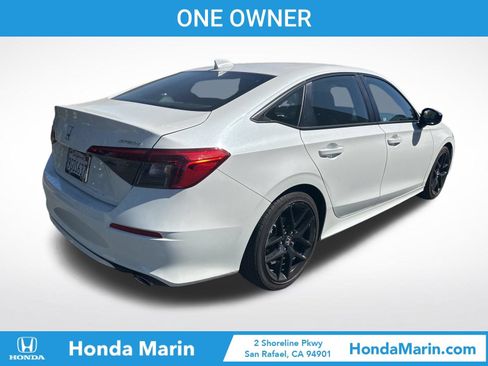 Used 2023 Honda Civic Sport image 5