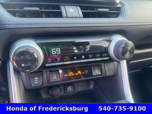 Used 2023 Toyota RAV4 SE w/ Convenience Package AWD/4WD image 19